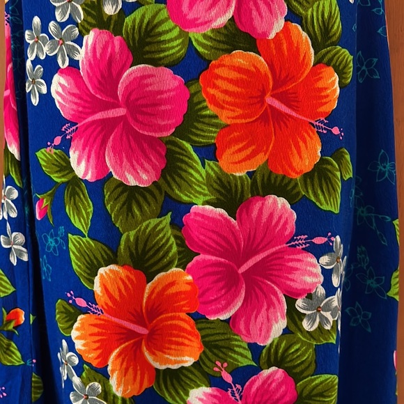 Beautiful vintage Hawaiian dress - Picture 4 of 7